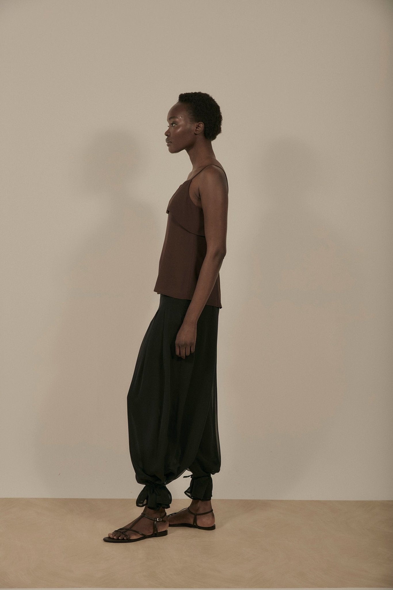 Pantalón SABINE Negro Magnético - BIMANI