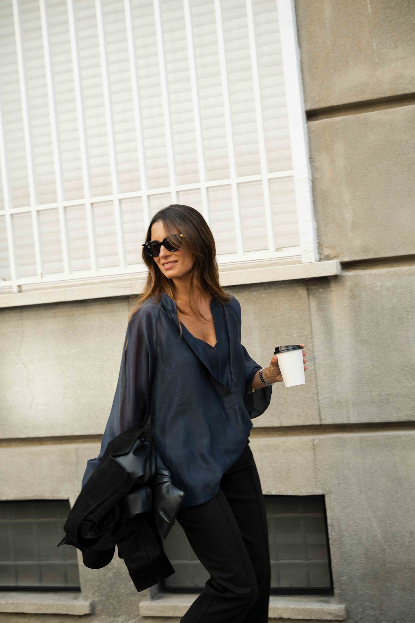 Blusa CLOVE Petróleo