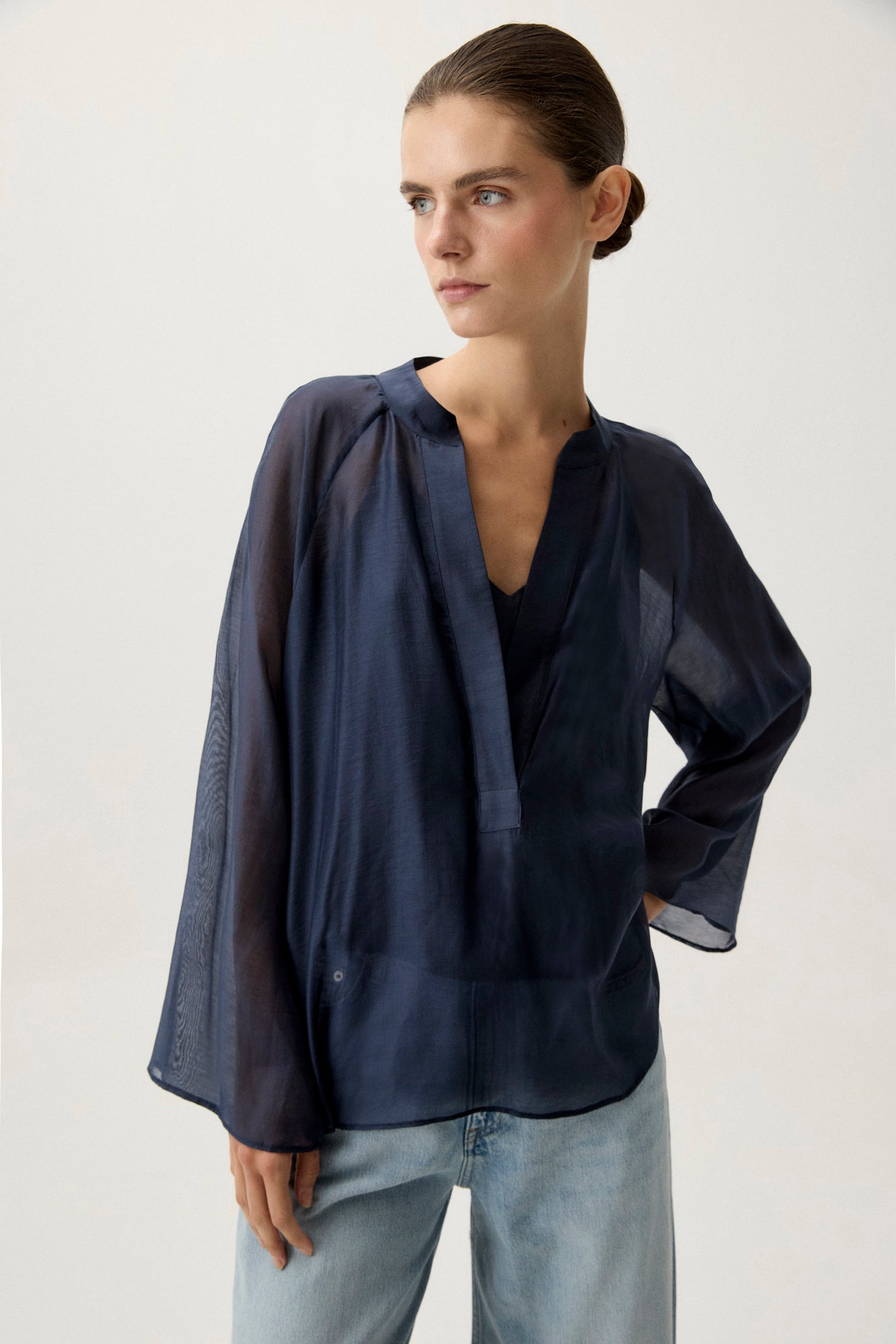 Blusa CLOVE Petróleo