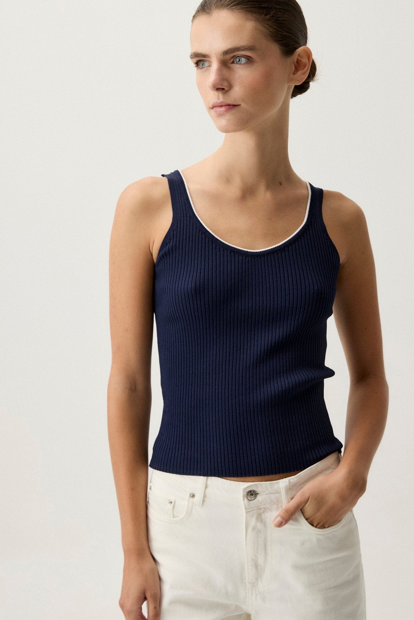 Top AUDEN Azul Marino - BIMANI